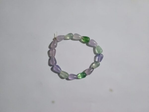 Pulsera de Fluorita Multicolor - Claridad Mental, Protección y Armonía - Image 5