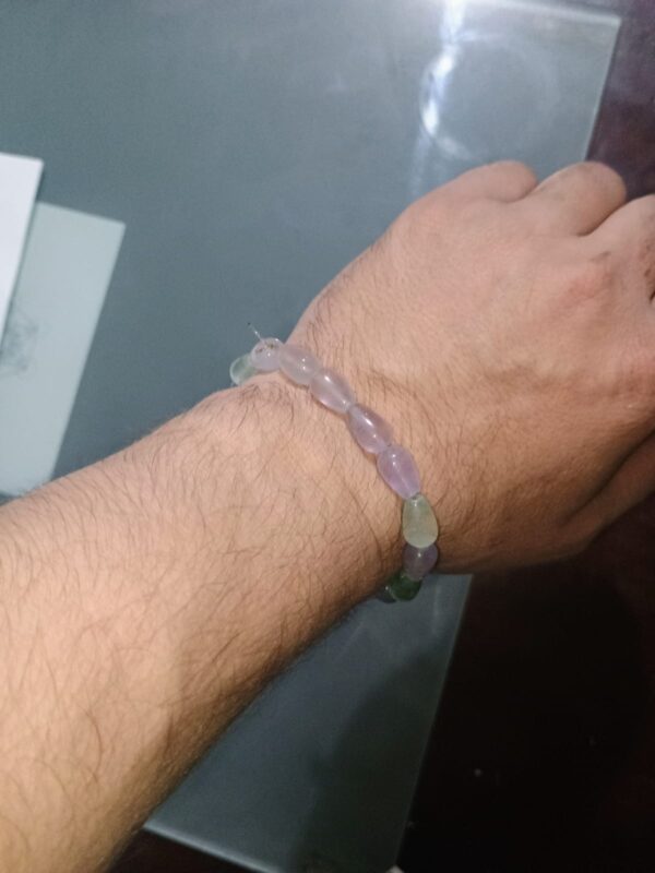 Pulsera de Fluorita Multicolor - Claridad Mental, Protección y Armonía - Image 9