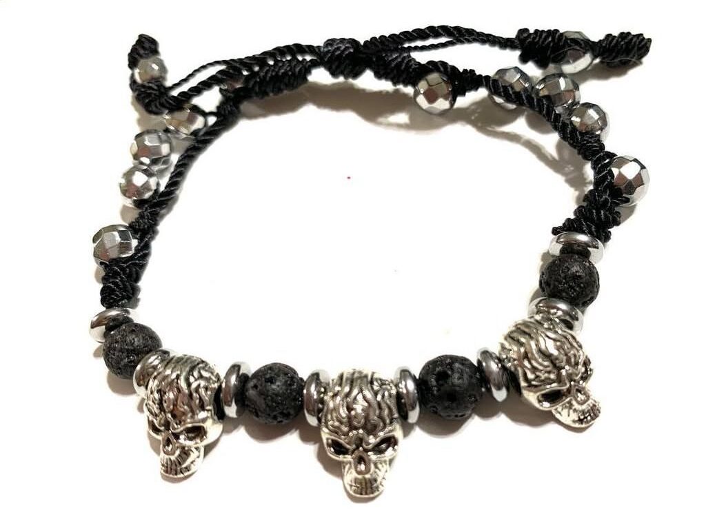Pulsera de Cuarzo Hematita con Calavera de Pewter