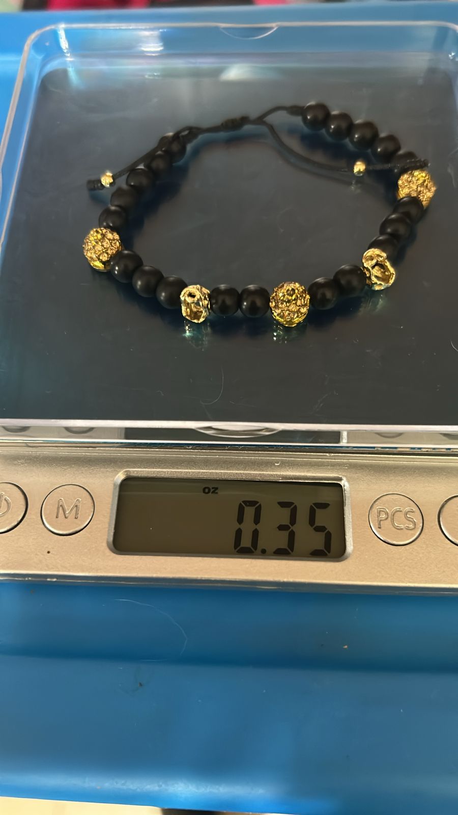 Pulsera de Cuarzo Piedra Volcánica con Calaveras de Rodio y Micro Pavé - Image 2