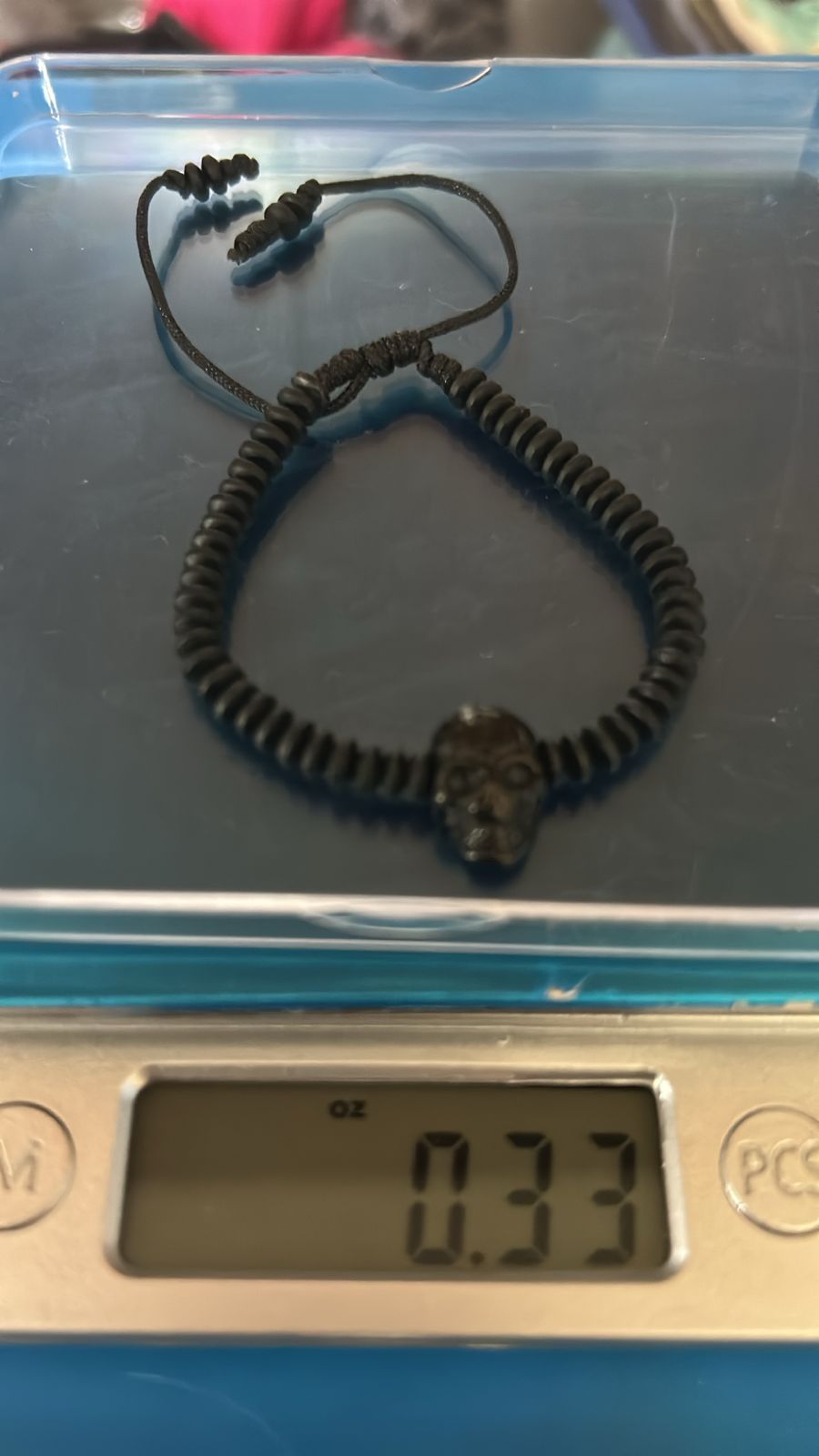 Pulsera de Cuarzo Ónix con Calavera de Rodio - Image 2