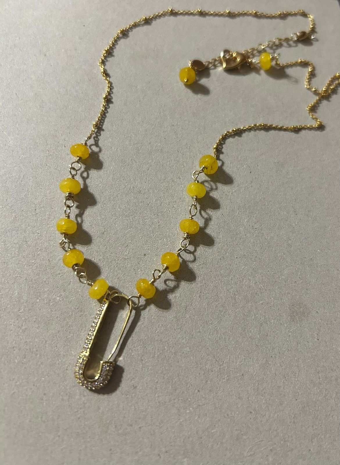 Collar de Cuarzo Ágata Amarillo con Dije de Micro Pavé y Zircon - Image 4