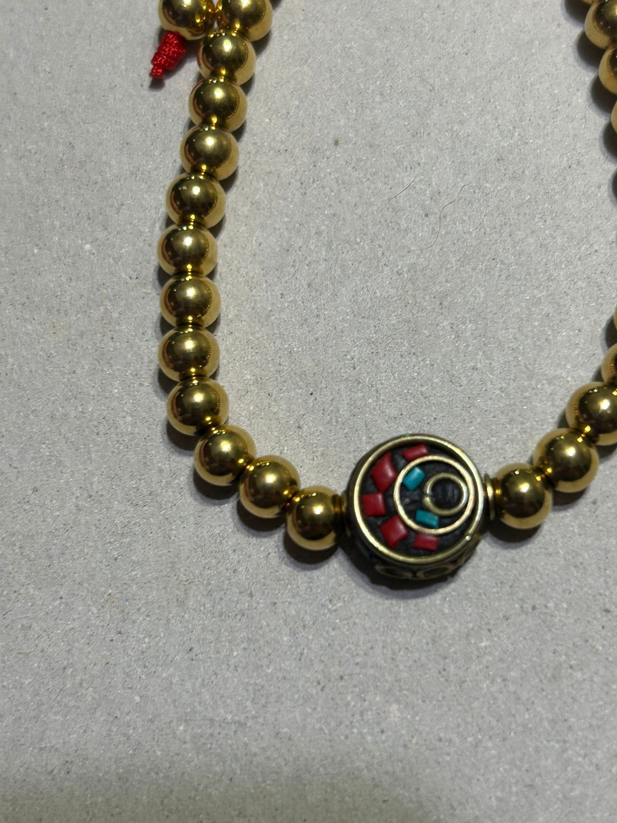 Pulsera de Pirita con Dije de Turquesa y Coral en Hilo Italiano - Image 3