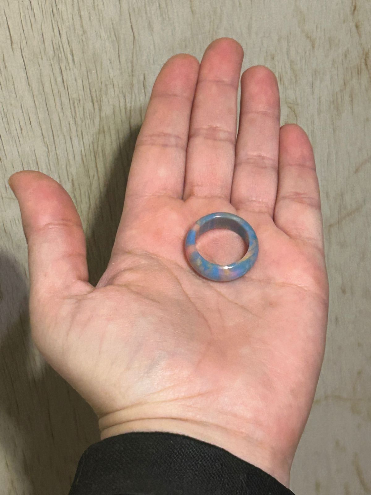 Anillo de Resina Azul y Rosa – Talla #6 - Image 3